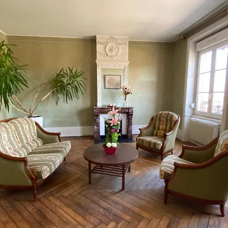 Grande Maison Bourgeoise *